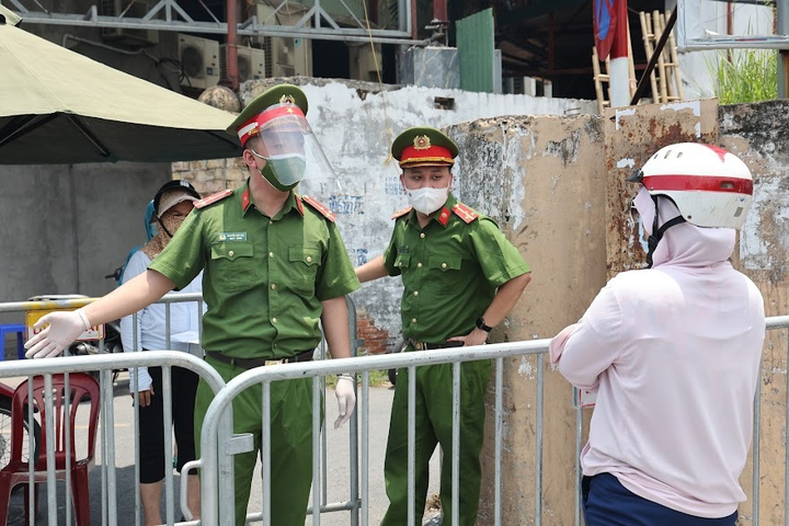 PGS.TS Trần Đắc Phu: Hà Nội giãn cách thêm 15 ngày hoàn toàn đúng đắn - 2