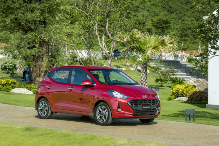 'Soi' chi tiết Hyundai Grand i10 2021 - 3