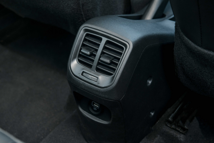 'Soi' chi tiết Hyundai Grand i10 2021 - 9