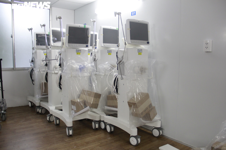 Ba trung tâm hồi sức tích cực 1.500 giường tại TP.HCM sẵn sàng nhận bệnh nhân - 10