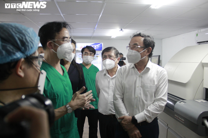 Ba trung tâm hồi sức tích cực 1.500 giường tại TP.HCM sẵn sàng nhận bệnh nhân - 8