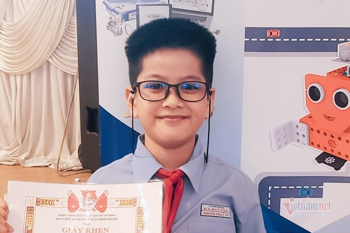 Cậu bé lớp 5 đam mê toán học mở lớp online miễn phí - 2