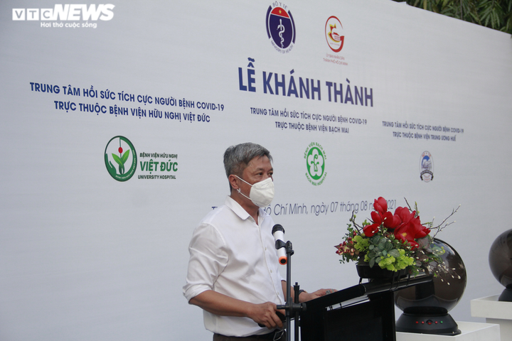 Lập 4 trung tâm hồi sức COVID-19 trong 1 tuần: Phép màu từ nỗ lực không mệt mỏi - 3