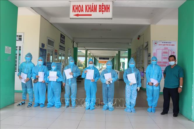 Thêm 3.333 bệnh nhân COVID-19 ở TP.HCM được xuất viện - 1