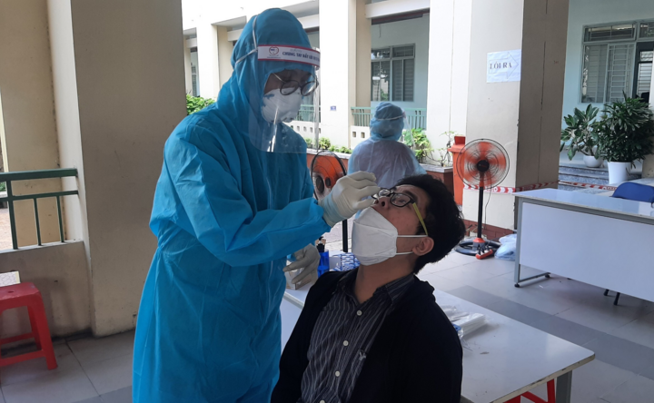 Sáng 8/8, TP.HCM thêm 1.896 người mắc COVID-19 mới - 1