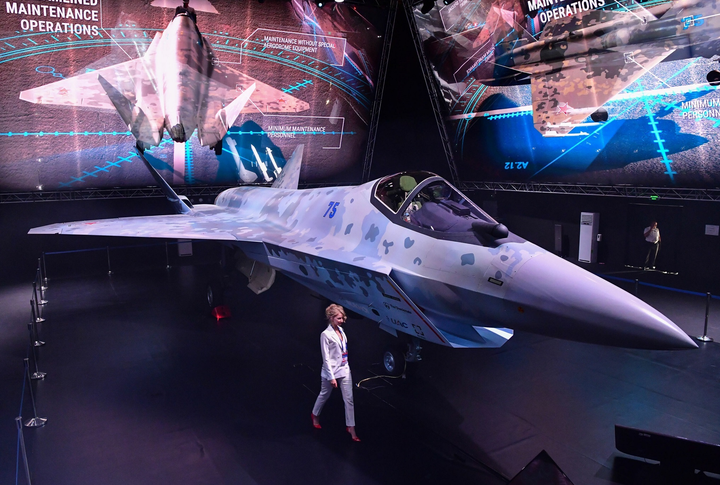 Tiêm kích tàng hình tỷ USD của Mỹ sẽ đại bại trước máy bay giá rẻ Nga? - 3