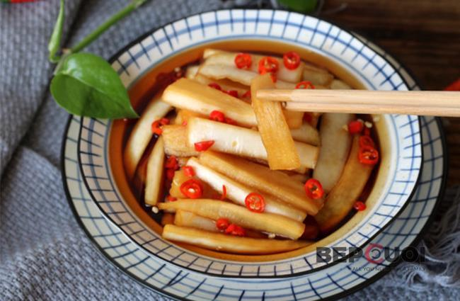 Món ngon mỗi ngày: Củ cải ngâm nước tương ngọt, giòn sần sật - 1
