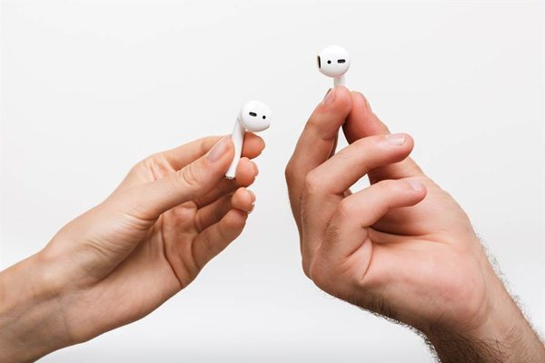 Nổ tai nghe bluetooth, cậu bé 15 tuổi thiệt mạng - 1