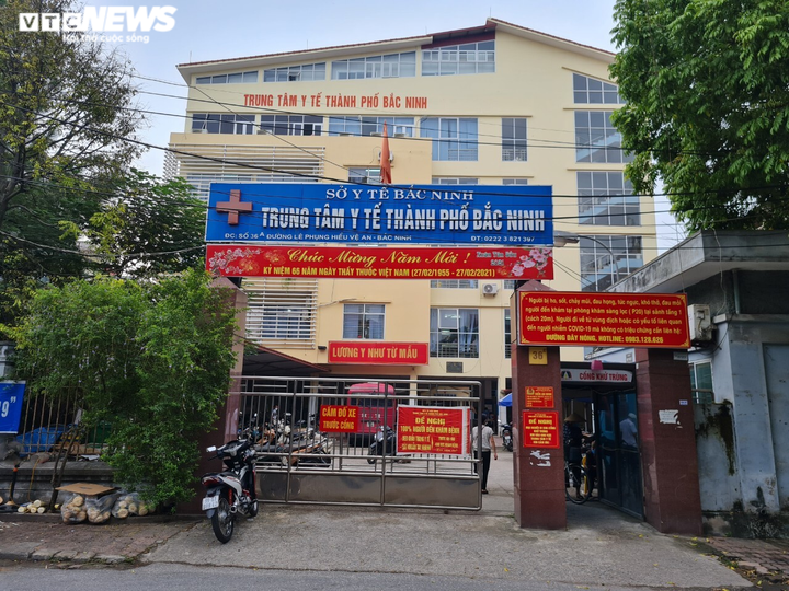 Bắc Ninh đề nghị làm rõ việc 'dùng phiếu xét nghiệm COVID-19 để trống tên' - 1