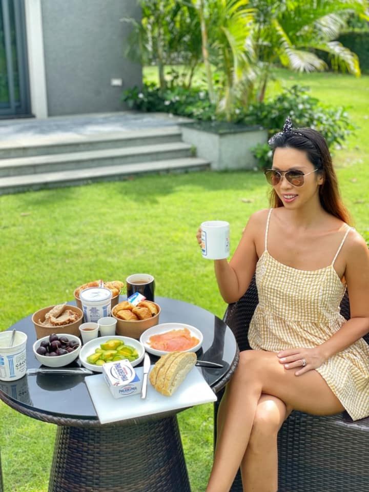 Cuộc sống mùa dịch của gia đình siêu mẫu Hà Anh - 1