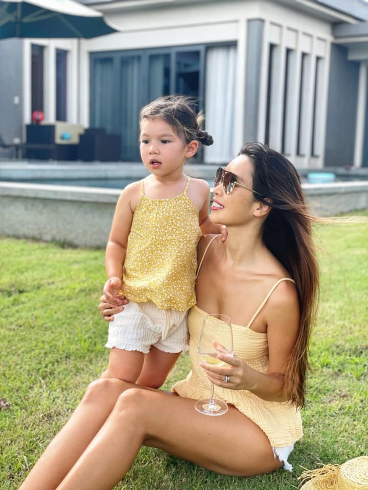 Cuộc sống mùa dịch của gia đình siêu mẫu Hà Anh - 5