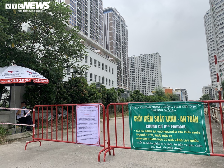 Chung cư Hà Nội đua nhau lập 'vùng xanh', ngăn ngừa COVID-19 - 12