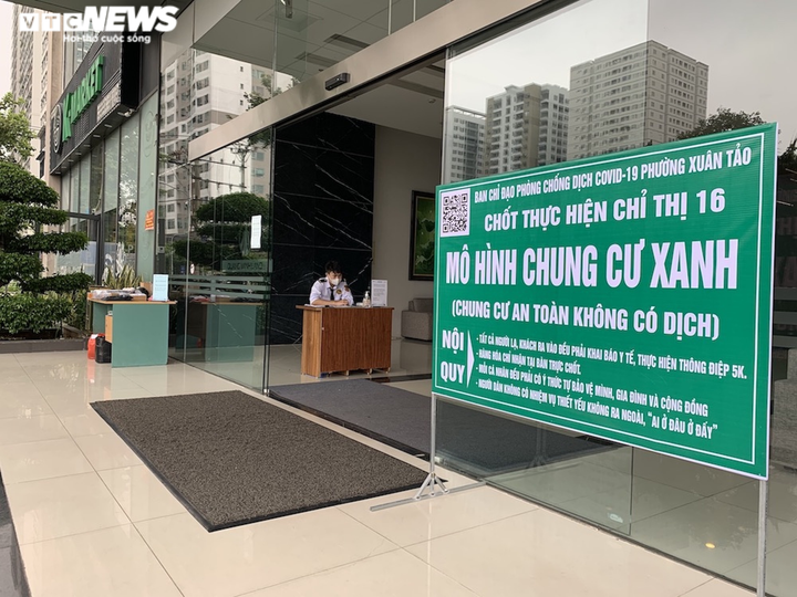 Chung cư Hà Nội đua nhau lập 'vùng xanh', ngăn ngừa COVID-19 - 13