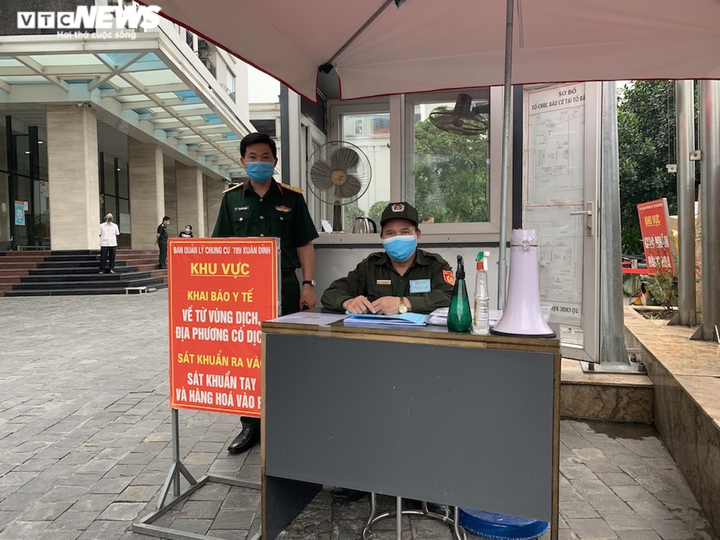 Chung cư Hà Nội đua nhau lập 'vùng xanh', ngăn ngừa COVID-19 - 15