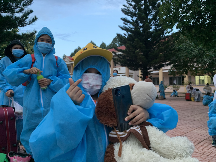 Chuyến xe nghĩa tình đón gần 500 công dân Đắk Lắk rời TP.HCM về quê tránh dịch - 2