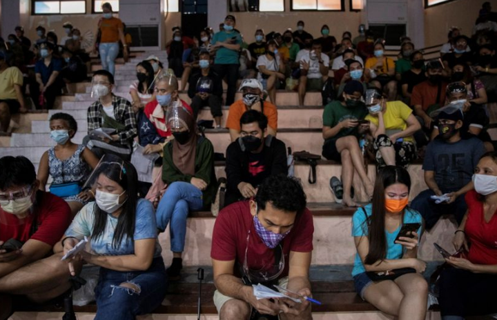 COVID-19: Trăm bệnh viện Philippines quá tải, Thái Lan lập kỷ lục số người chết - 1