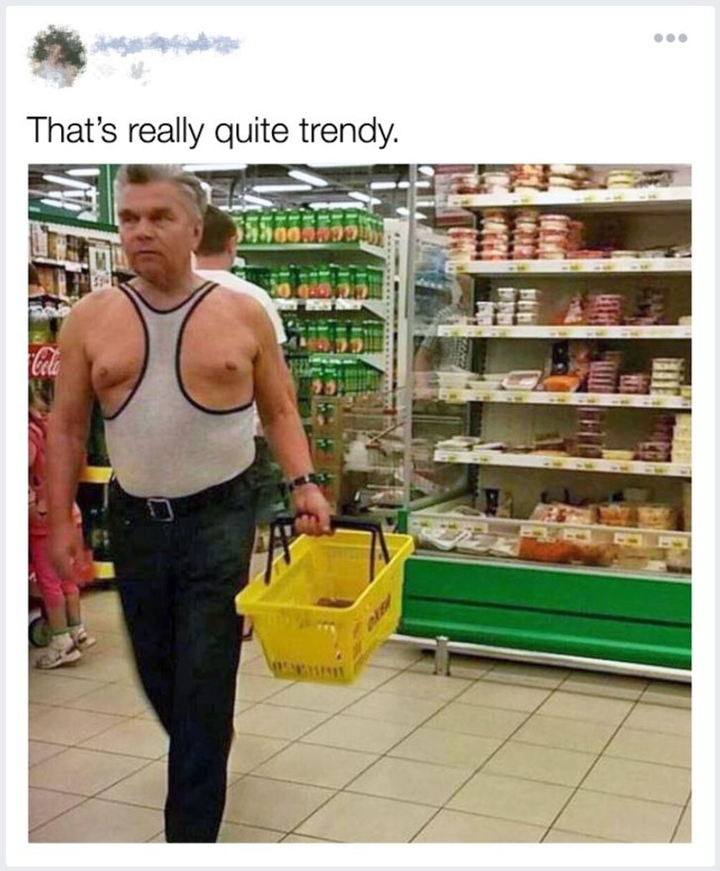 Giật mình với kiểu mặc quần áo lạ đời khiến nhiều người đỏ mặt - 3