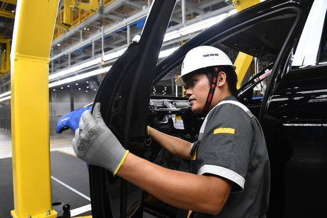 Tỷ phú Phạm Nhật Vượng chi riêng gần 500 tỷ đồng lập công ty sản xuất pin - 1