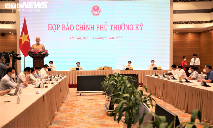 Đề xuất tiếp tục miễn giảm thuế cho doanh nghiệp, người dân khó khăn do COVID-19 - 1