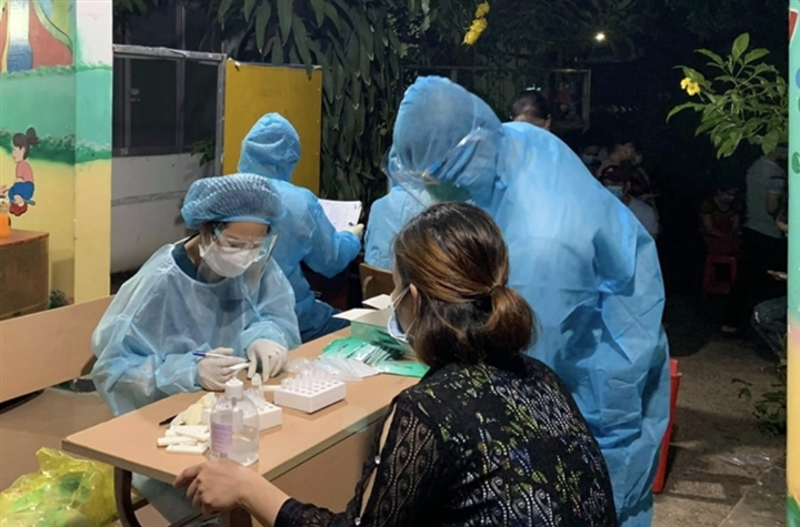 Thêm 975 người mắc COVID-19, Đồng Nai vượt ngưỡng 10.000 ca - 1