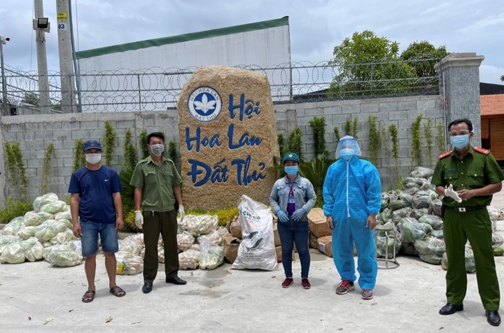 Hội hoa lan Đất Thủ với hành trình lan tỏa yêu thương mùa dịch COVID-19 - 1