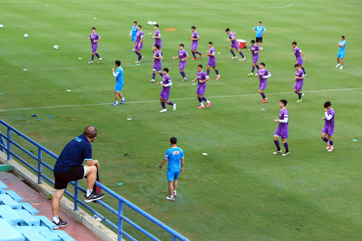 HLV Park Hang Seo trở lại, tuyển Việt Nam đón trợ lý mới - 3