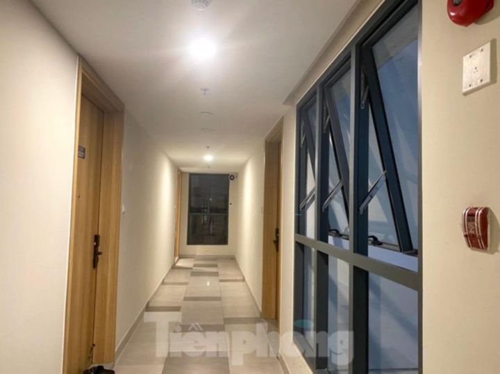 Dấu hiệu cho thấy COVID-19 lây qua trục đứng đường thông gió chung cư - 2