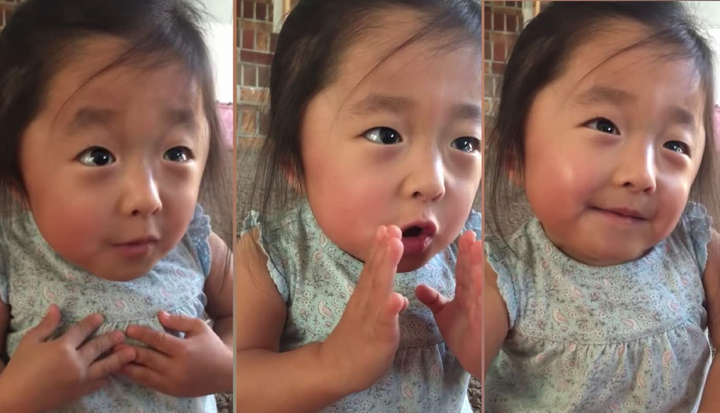 Clip cô bé mồ côi kể về việc 'phải lòng' bố mẹ nuôi làm 'tan chảy' triệu người - 1