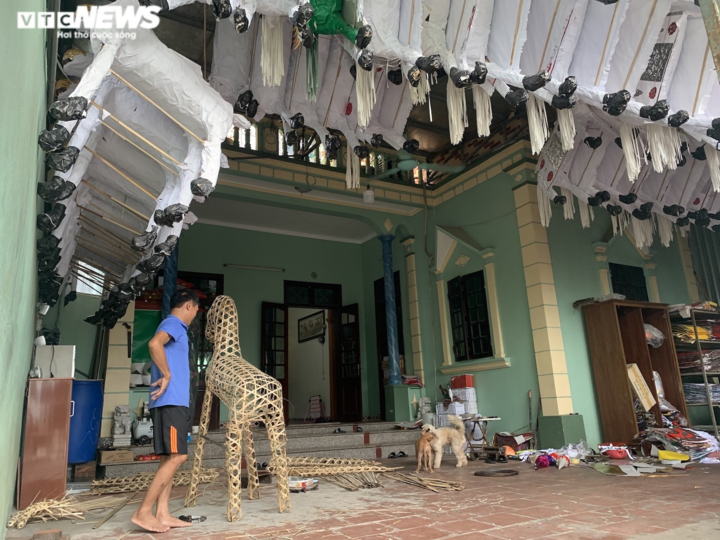 Giữa mùa Vu Lan, 'thủ phủ' vàng mã ở Hà Nội im lìm, héo hon vì thất thu nặng - 11
