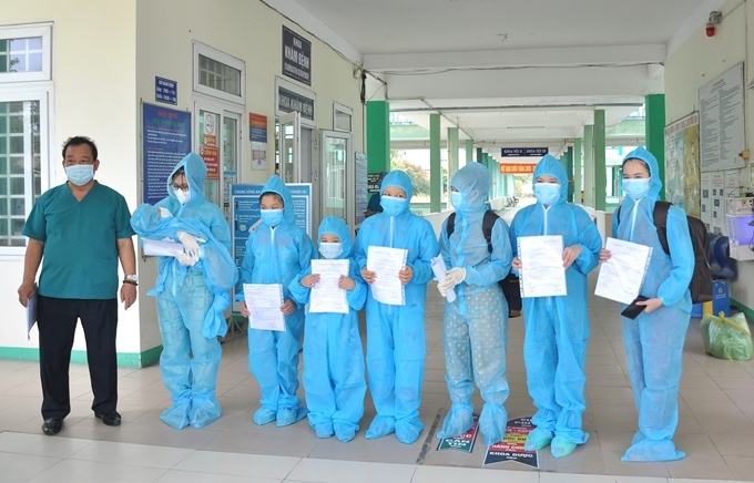 TP.HCM thêm hơn 2.000 bệnh nhân COVID-19 xuất viện, 20 ổ dịch được giám sát chặt - 1