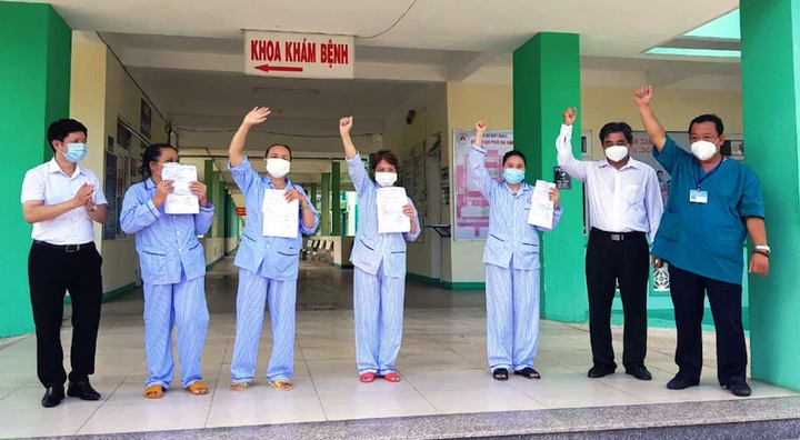 TP.HCM: Bệnh viện dã chiến số 3 đã cho xuất viện 3.800 bệnh nhân COVID-19 - 1