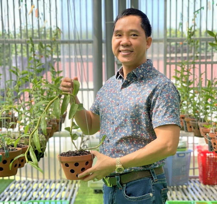 Ông chủ vườn lan Tuyết Hùng và bí quyết kinh doanh thành công từ hoa lan - 1