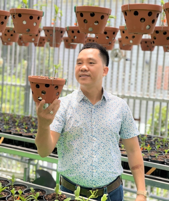 Ông chủ vườn lan Tuyết Hùng và bí quyết kinh doanh thành công từ hoa lan - 5