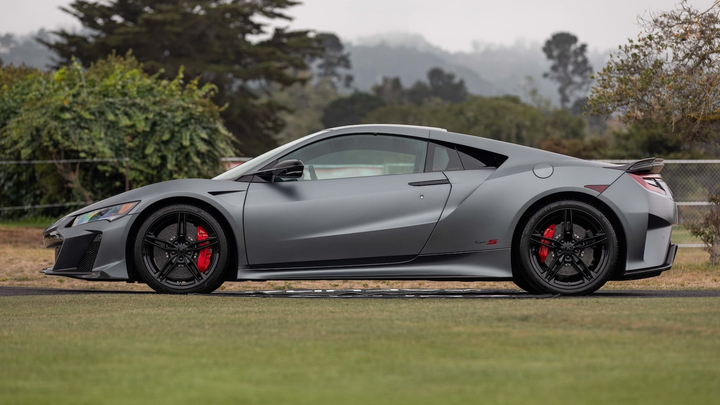 Bán đấu giá, chiếc Acura NSX Type S 2022 đầu tiên đạt mức 1,1 triệu USD - 4