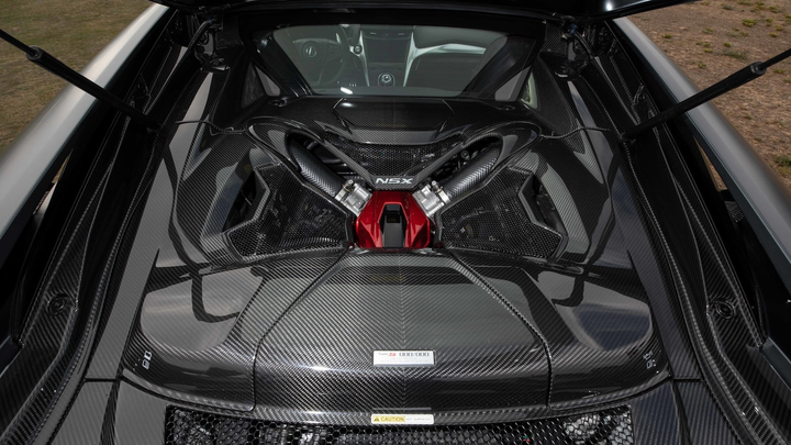 Bán đấu giá, chiếc Acura NSX Type S 2022 đầu tiên đạt mức 1,1 triệu USD - 9