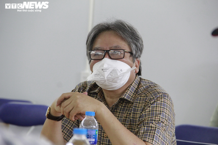 Hoàn thiện giường bệnh đến đâu, trung tâm hồi sức nhận bệnh nhân COVID-19 đến đó - 1