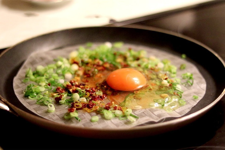 Ở nhà mùa dịch: Thử làm bánh cuốn, bánh gạo Hàn từ bánh tráng cực dễ lại ngon - 1