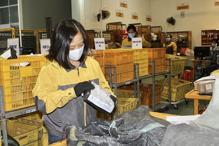 Hải Dương yêu cầu xét nghiệm nCoV 7 ngày/lần với những người giao nhận hàng hóa - 1