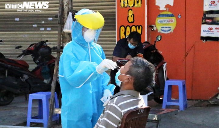 Đà Nẵng: 120 F0 mới, 9 ca trong cộng đồng, 8 ca chưa rõ nguồn lây - 1