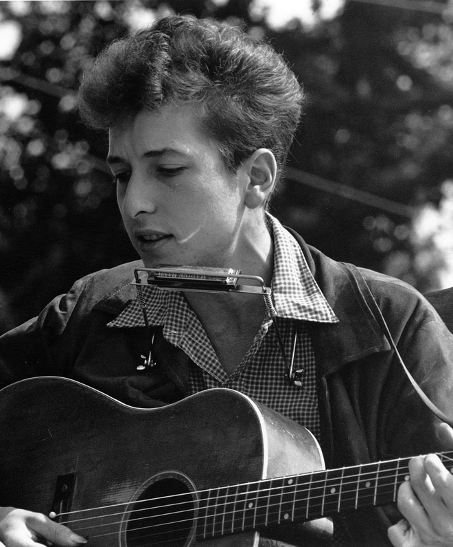 Huyền thoại âm nhạc Bob Dylan bị cáo buộc ấu dâm - 2