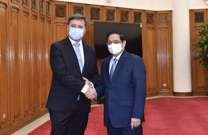 Ba Lan tặng và nhượng lại cho Việt Nam hơn 3,5 triệu liều vaccine COVID-19 - 1