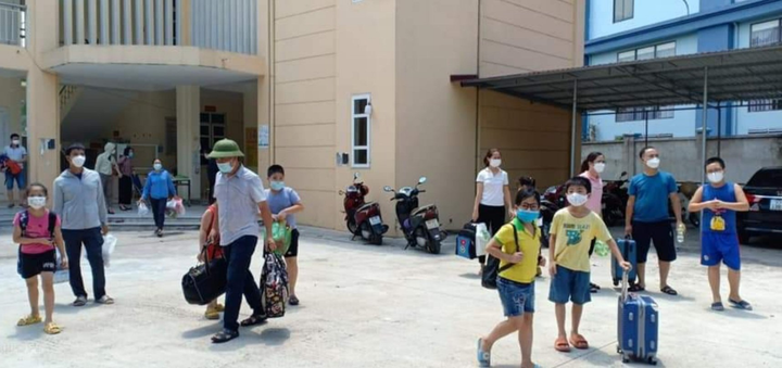 Bắc Ninh: 1 học sinh tiểu học dương tính, 23 giáo viên và học sinh đi cách ly - 1