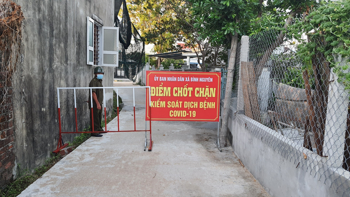 Trốn chốt kiểm dịch, người phụ nữ lây lan dịch bệnh truyền nhiễm cho chồng, con - 1