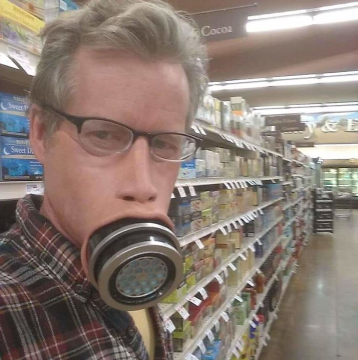 1001 kiểu khẩu trang phá cách người dân tự chế để tạo sự khác biệt khi ra đường - 10