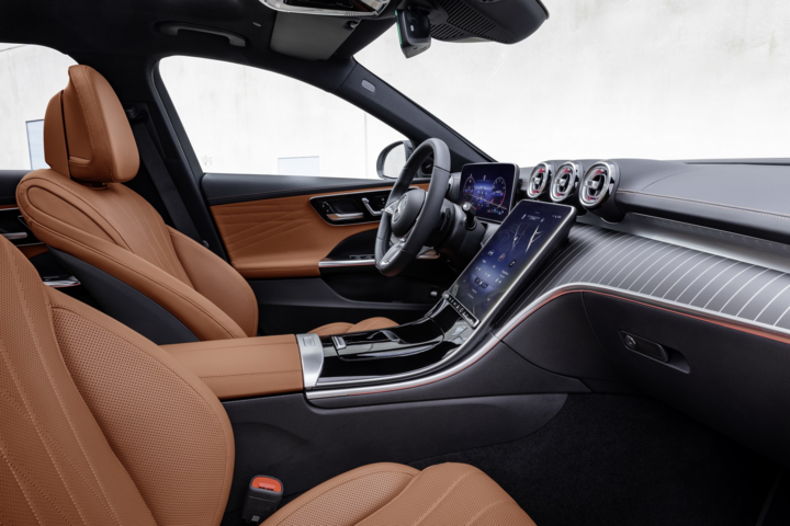 Chi tiết C-Class All-Terrain, xe gầm cao mới của Mercedes-Benz - 9