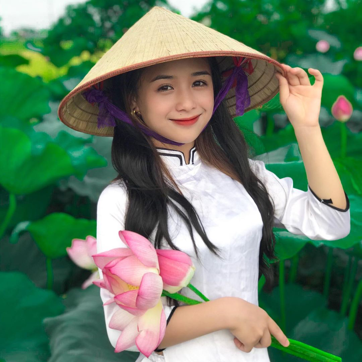 Nữ sinh Hưng Yên sở hữu vẻ đẹp trong trẻo 'đốn tim' dân mạng - 1