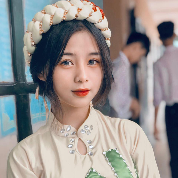 Nữ sinh Hưng Yên sở hữu vẻ đẹp trong trẻo 'đốn tim' dân mạng - 3