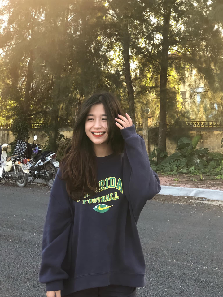 Nữ sinh Hưng Yên sở hữu vẻ đẹp trong trẻo 'đốn tim' dân mạng - 5