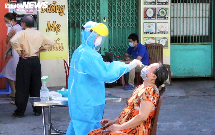 Ngày 18/8, Đà Nẵng thêm 134 F0, 34 ca trong cộng đồng, 27 ca chưa rõ nguồn lây - 1