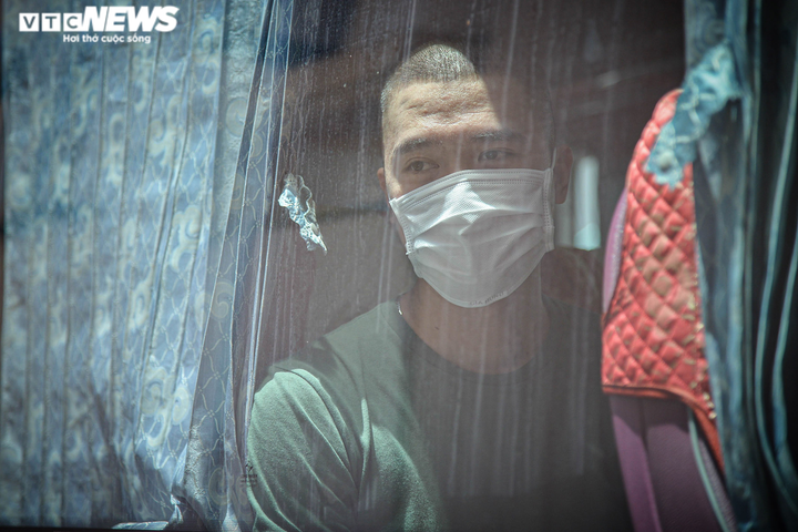 Ảnh: Gần 200 cán bộ y tế Bệnh viện Bạch Mai lên đường chi viện TP.HCM - 8